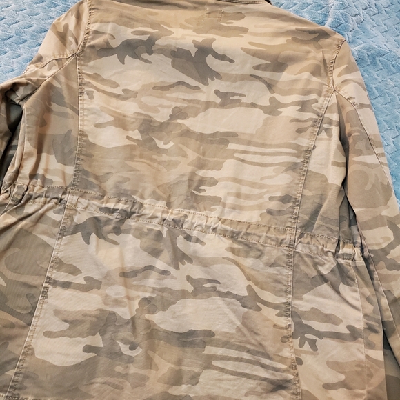 Ladies Jacket - Picture 3 of 9